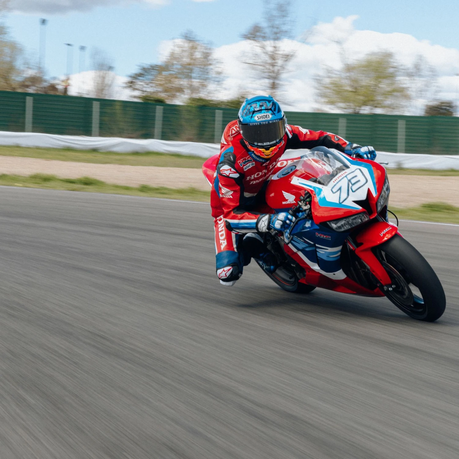 Shoei X-Fifteen Marquez 73 V2 7 Shoei X-Fifteen Marquez 73 V2 - Image 5