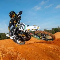 Shoei VFX-EVO 13 Shoei VFX-EVO -Shoei Store VFX EVO20Lifestyle1701455644 2028852