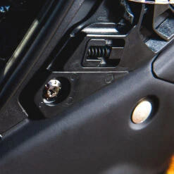 Shoei J-Cruise 2 - Matt Black 23 Shoei J-Cruise 2 - Matt Black -Shoei Store shoei helmet j cruise 2 matt black lifestyle10